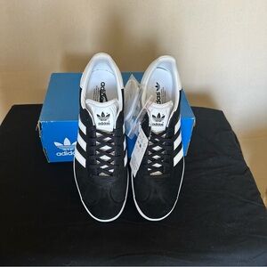NIB Adidas Classic Black Gazelle Sneakers Men’s Size 10